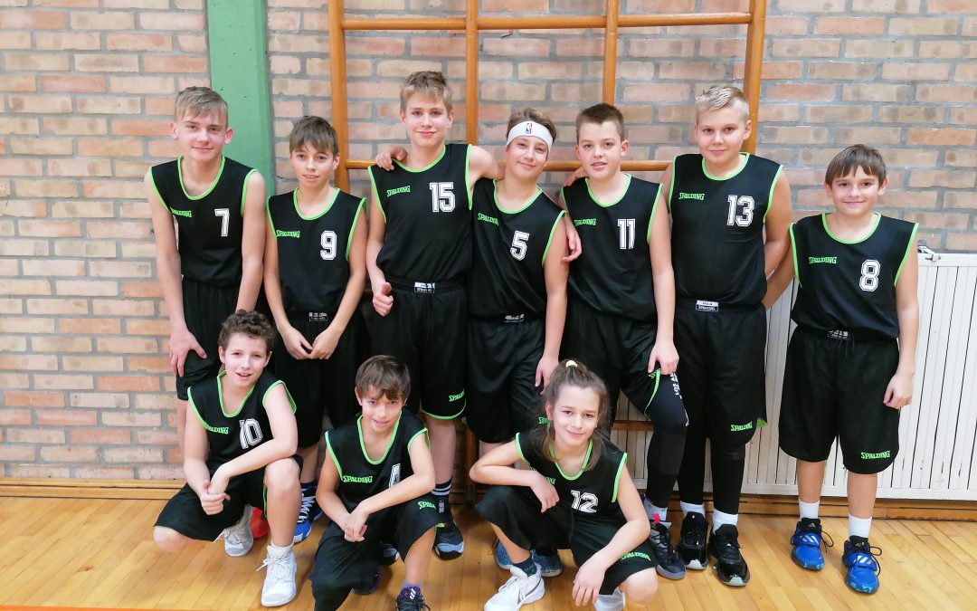 Mlajši učenci nastopili na medobčinskem prvenstvu v košarki